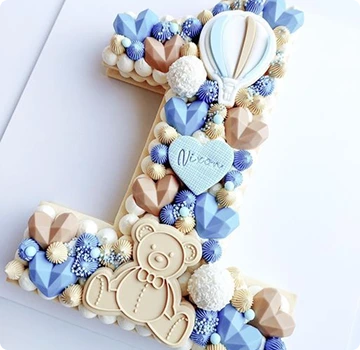Cupcakes & cookies